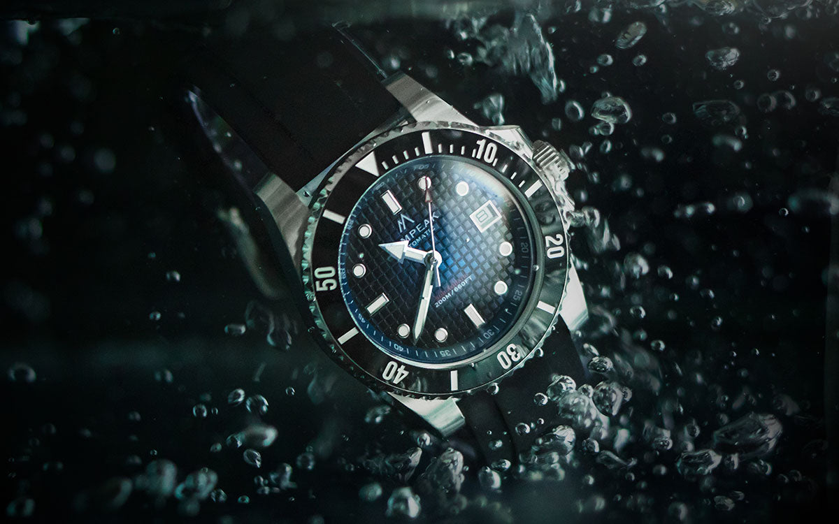Pompeak Watches Sub-Aquatic Dive Watch Underwater