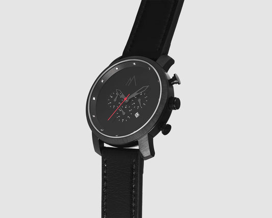 Quartz chronograph date watch black and red
