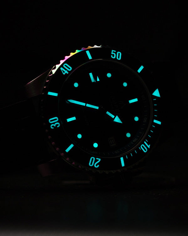 BGW9 Super LumiNova on Pompeak Sub-Aquatic Dive Watch